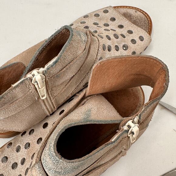 Anthro Musse & Cloud Leather Studded Peep Toe Booties Size 38 - Picture 8 of 8